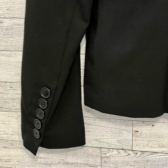 Black Single-Breasted Career Blazer Jacket Size 6 by The Limited - Picture 7 of 8